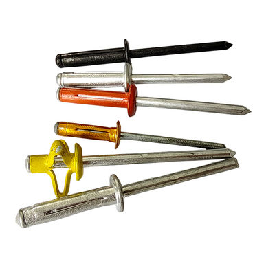 Vertrauenswürdiger Hersteller von langlebigen wasserdichten Nieten mit A2-70/A4-80-Klasse und DIN-Standard