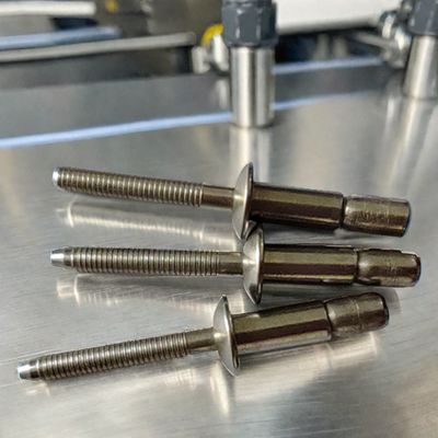 Grip Stahlkuppelkopf Strukturblindniete für höhere Festigkeit und Langlebigkeit